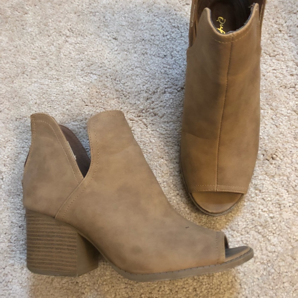 Vici bootie!
